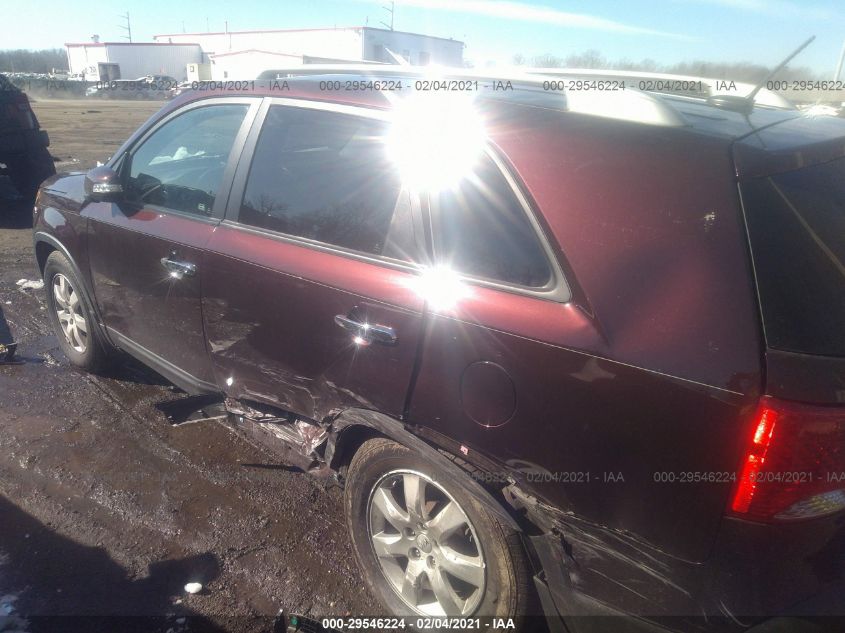2013 KIA SORENTO LX 5XYKT4A24DG388194