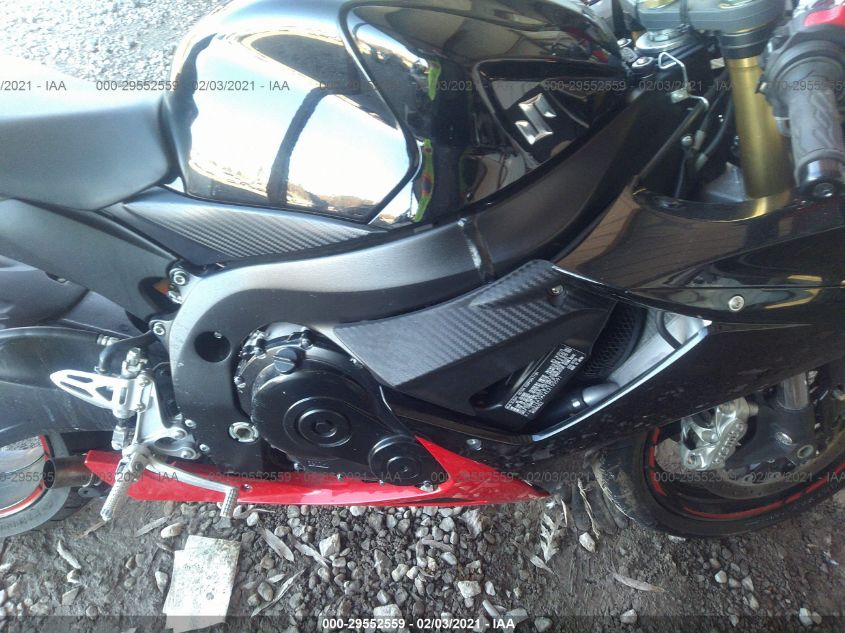 2014 SUZUKI GSX-R750 JS1GR7MA4E2100091