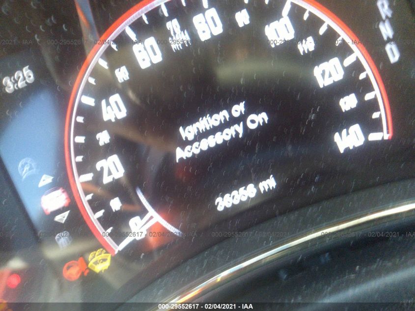 Фото: 1C4RDJDG3JC161239 - 7