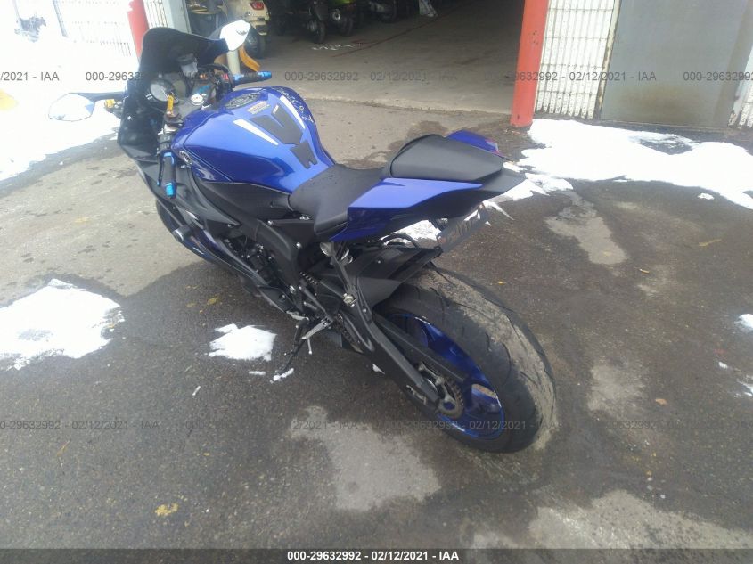 2019 YAMAHA YZFR6 JYARJ28E7KA004071