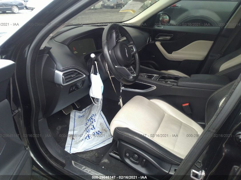 SADCL2BV5HA049357 Jaguar F-Pace 2017. Фото: 4