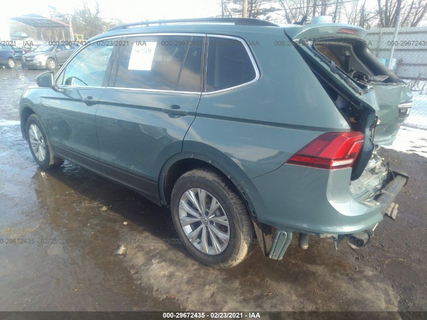3VV2B7AX7KM095486 Volkswagen Tiguan 2019. Фото: 2