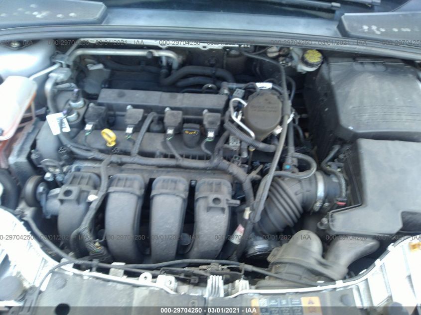 2015 FORD FOCUS SE 1FADP3F25FL343200