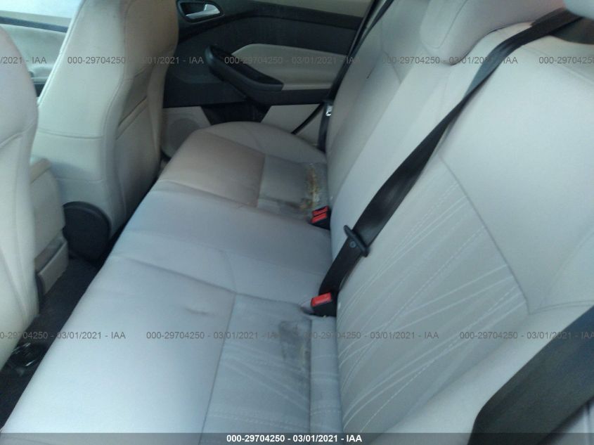 2015 FORD FOCUS SE 1FADP3F25FL343200