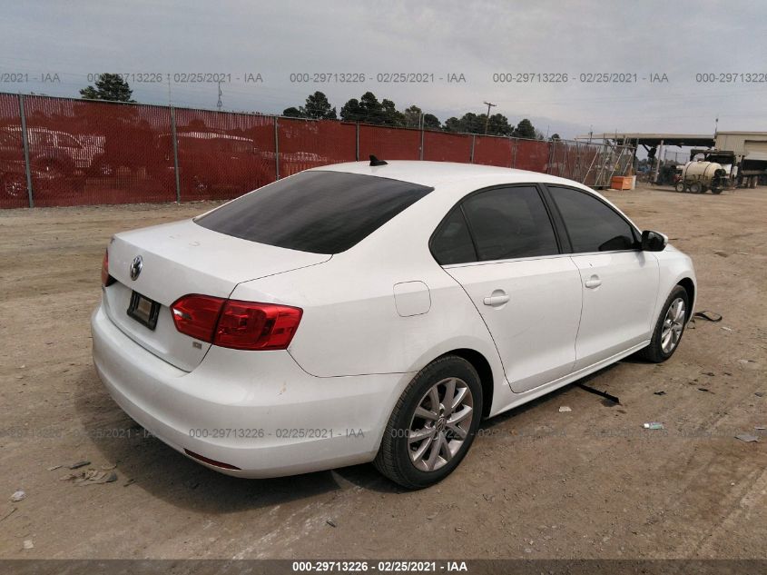 2014 VOLKSWAGEN JETTA SEDAN SE W/CONNECTIVITY 3VWD07AJ2EM306104
