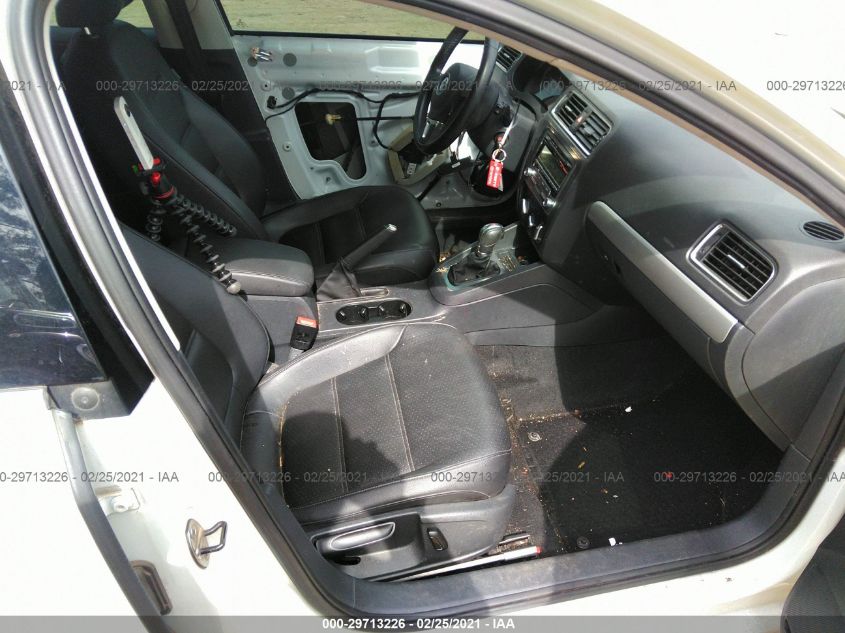2014 VOLKSWAGEN JETTA SEDAN SE W/CONNECTIVITY 3VWD07AJ2EM306104