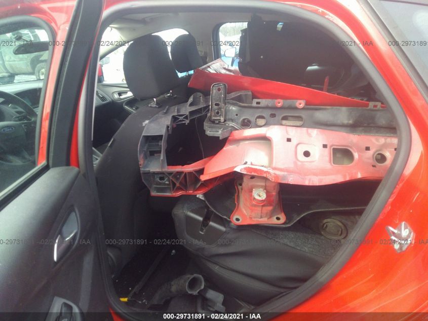 2015 FORD FOCUS SE 1FADP3K28FL270183
