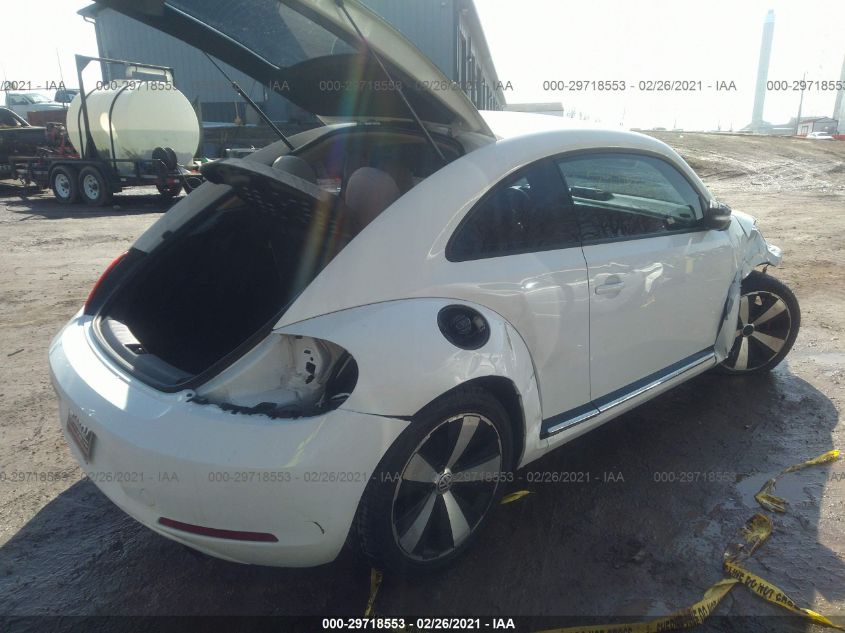 2013 VOLKSWAGEN BEETLE COUPE 2.0T TURBO 3VW467AT4DM612042