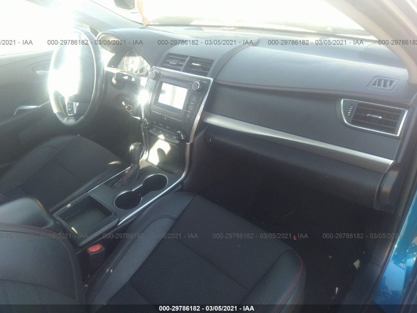 2017 TOYOTA CAMRY SE 4T1BF1FK5HU641893