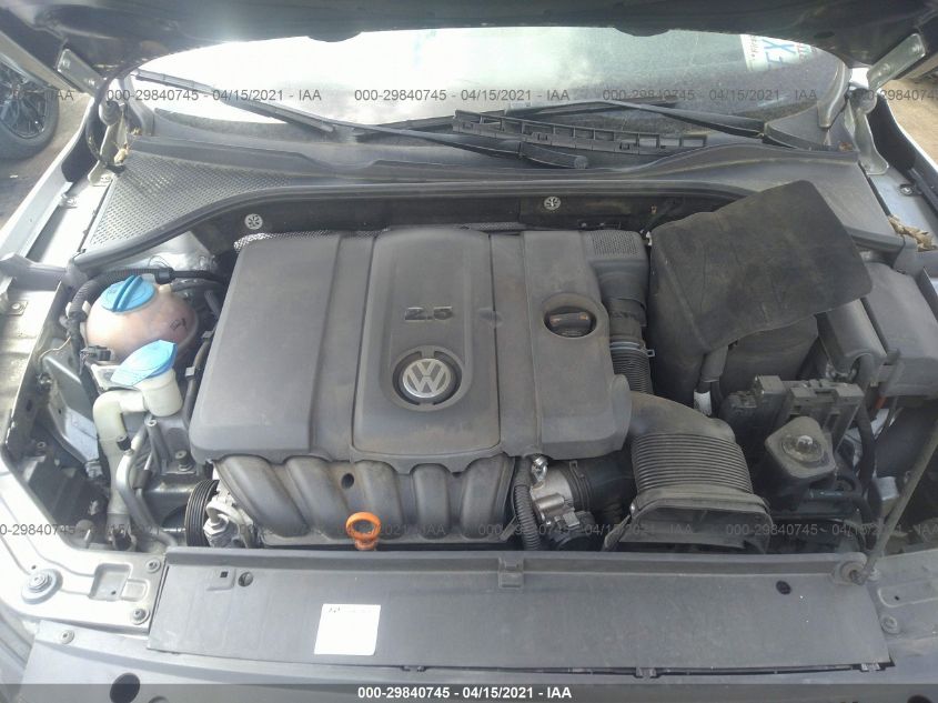2013 VOLKSWAGEN PASSAT SE W/SUNROOF 1VWBP7A36DC070352