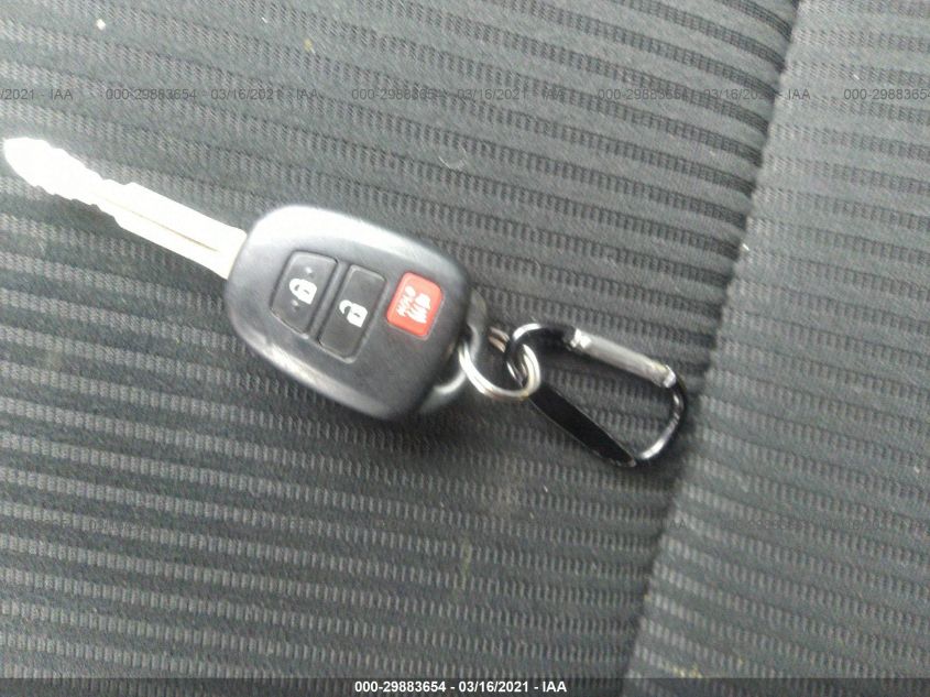 2015 TOYOTA RAV4 LE 2T3ZFREV2FW182206