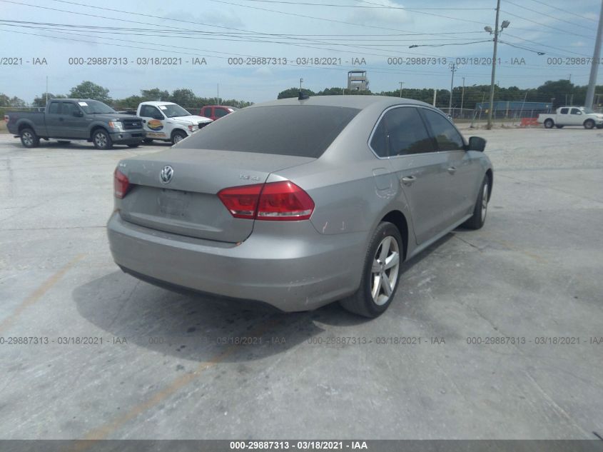 2014 VOLKSWAGEN PASSAT SE 1VWBS7A35EC057009