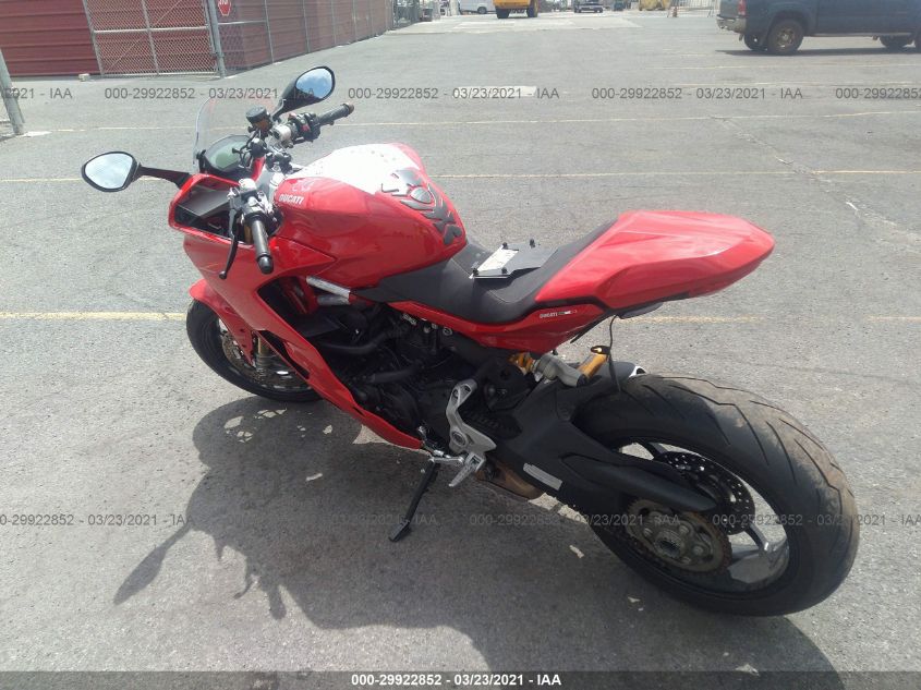2018 DUCATI SUPERSPORT ZDMVABDS8JB005354