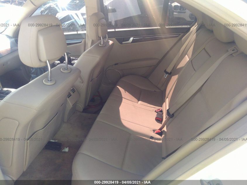 2013 MERCEDES-BENZ C-CLASS C 250 WDDGF4HB8DR271177