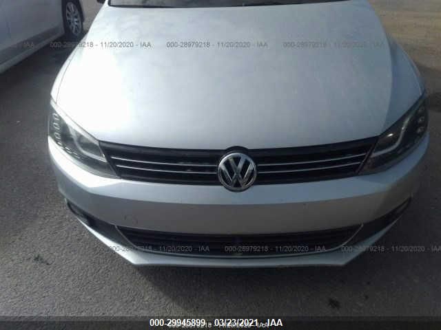 2014 VOLKSWAGEN JETTA SEDAN SE W/CONNECTIVITY/SUNROOF 3VWD07AJ2EM444077