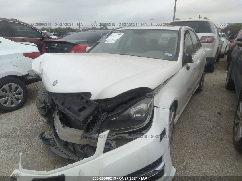 2014 MERCEDES-BENZ C-CLASS C 250 LUXURY WDDGF4HB4EA958107