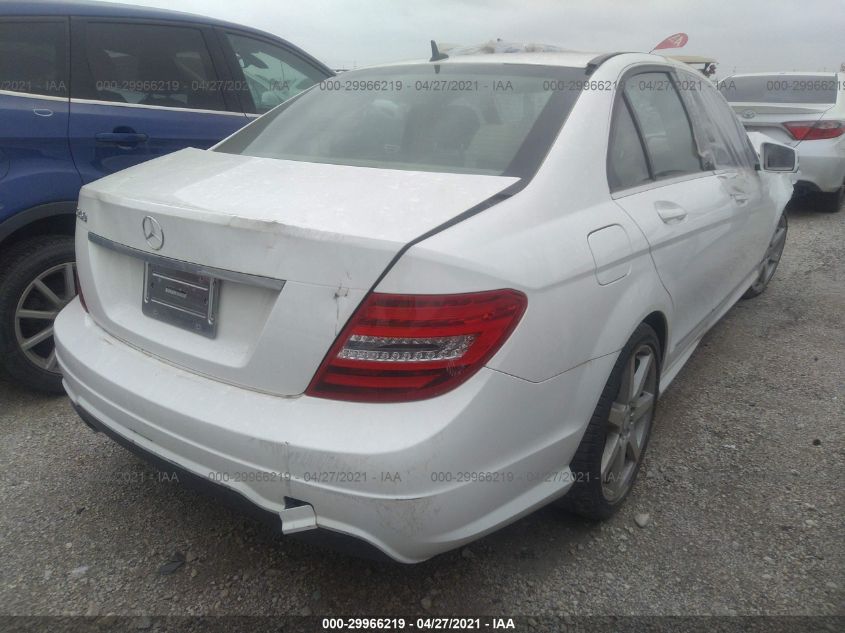 2014 MERCEDES-BENZ C-CLASS C 250 LUXURY WDDGF4HB4EA958107
