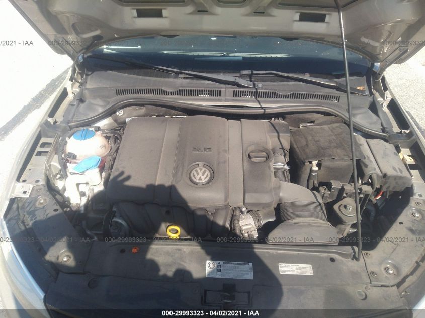 2013 VOLKSWAGEN JETTA SEDAN SE 3VWDP7AJ3DM300712