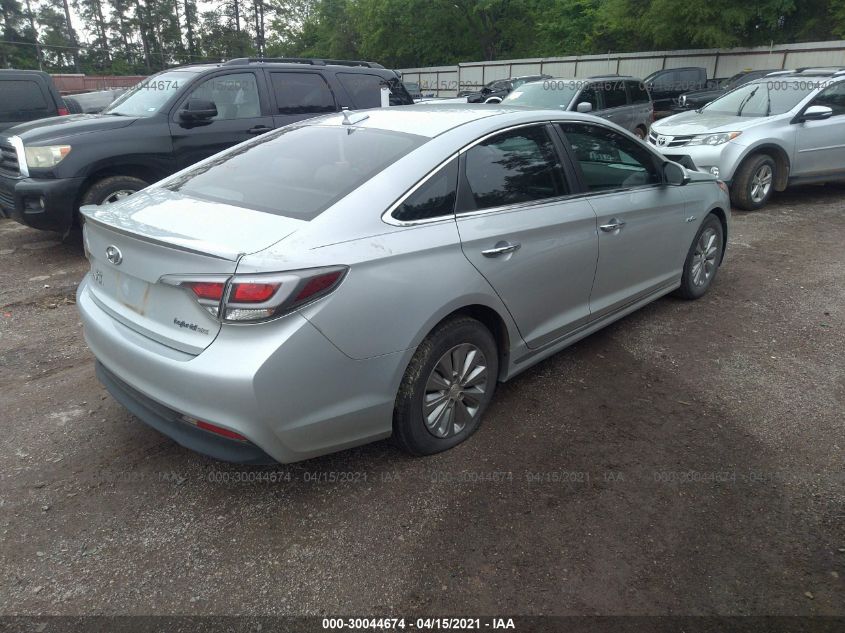 2017 HYUNDAI SONATA HYBRID SE KMHE24L14HA059596