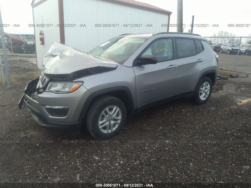 Фото: 3C4NJCAB3JT272132 - 2