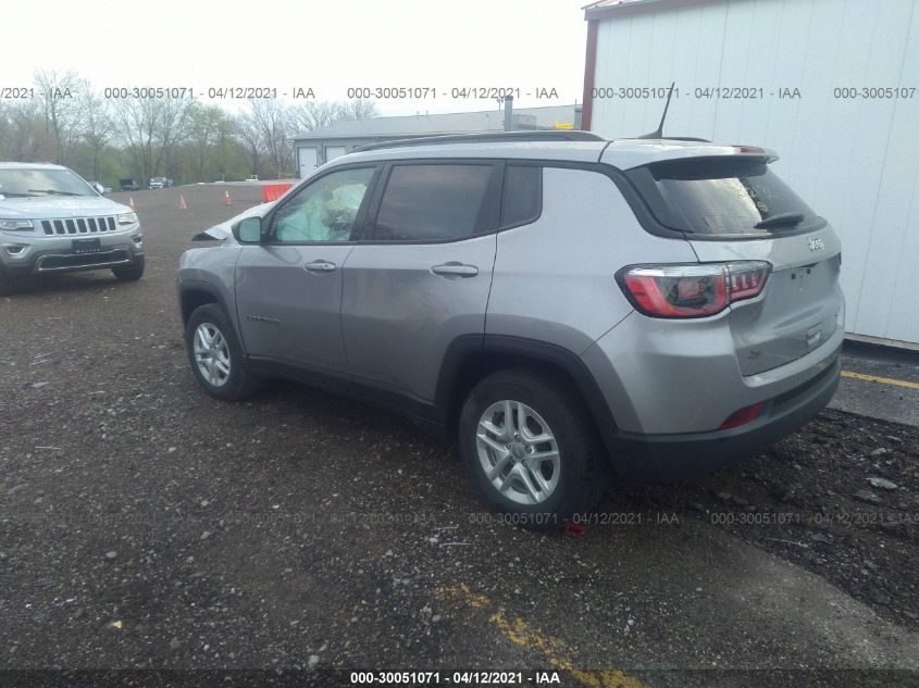 Фото: 3C4NJCAB3JT272132 - 3