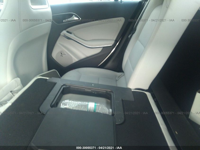 2019 MERCEDES-BENZ CLA CLA 250 WDDSJ4EB3KN743173
