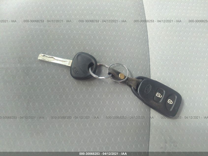 2013 KIA SORENTO LX 5XYKT4A69DG345506