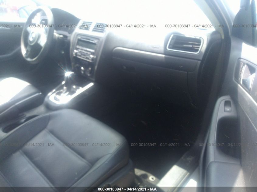 2014 VOLKSWAGEN JETTA SEDAN SE 3VWD17AJ1EM361110