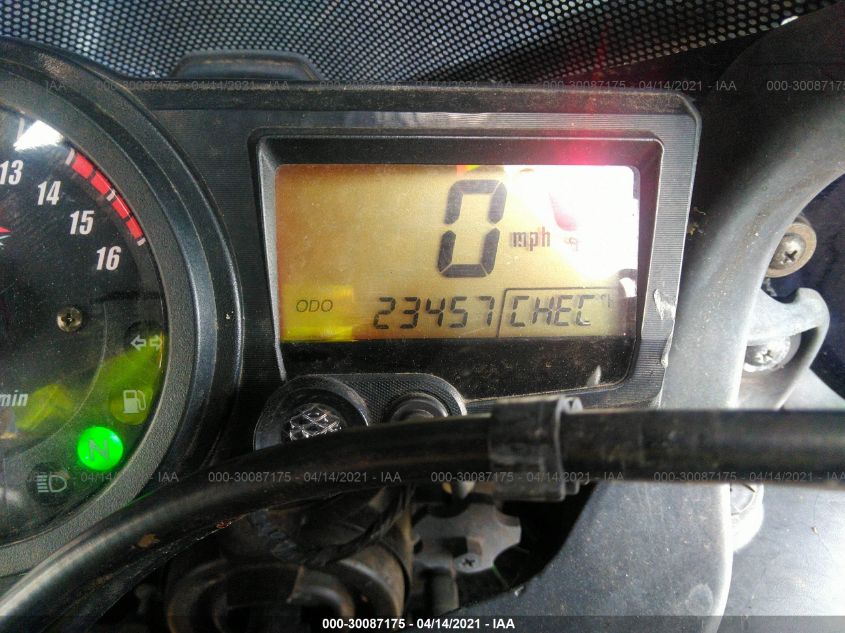 2005 SUZUKI GSX-R750 K JS1GR7JA752101837
