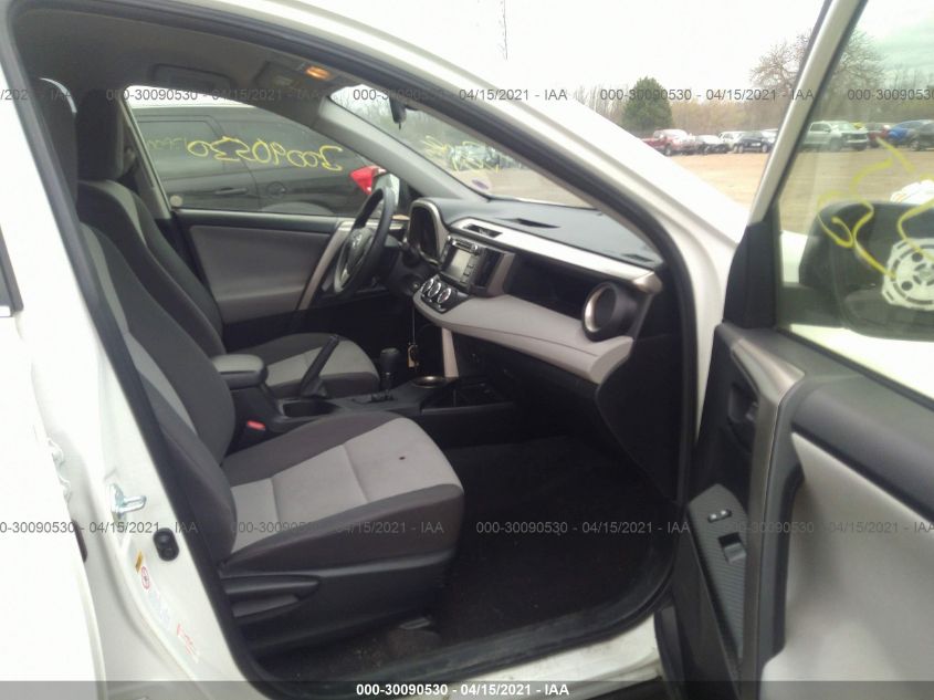 2015 TOYOTA RAV4 LE JTMBFREV9FJ027703
