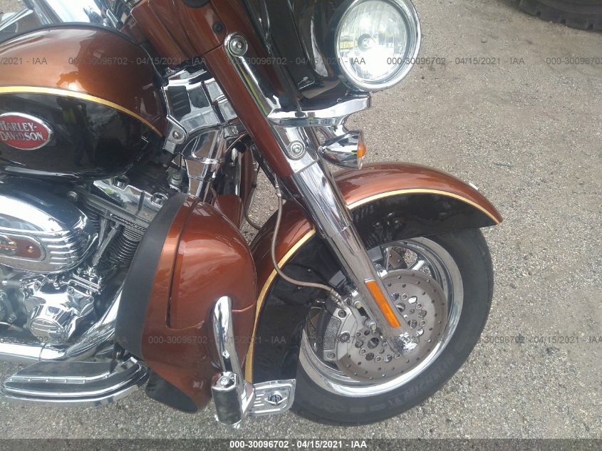2008 HARLEY-DAVIDSON FLHTCUSE3 105TH ANNIVERSARY EDITION 1HD1PR8428Y952540