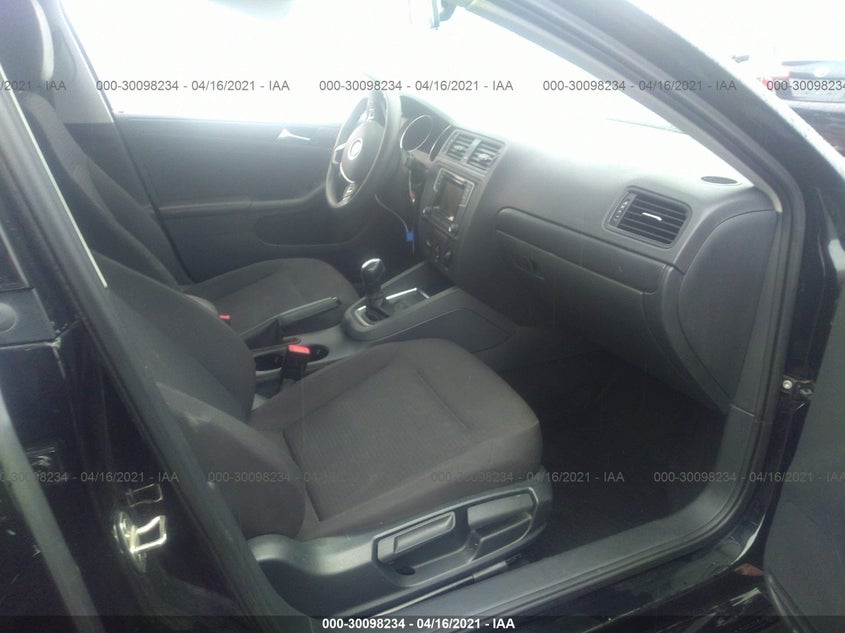 Volkswagen Jetta 2016 -auction- 4