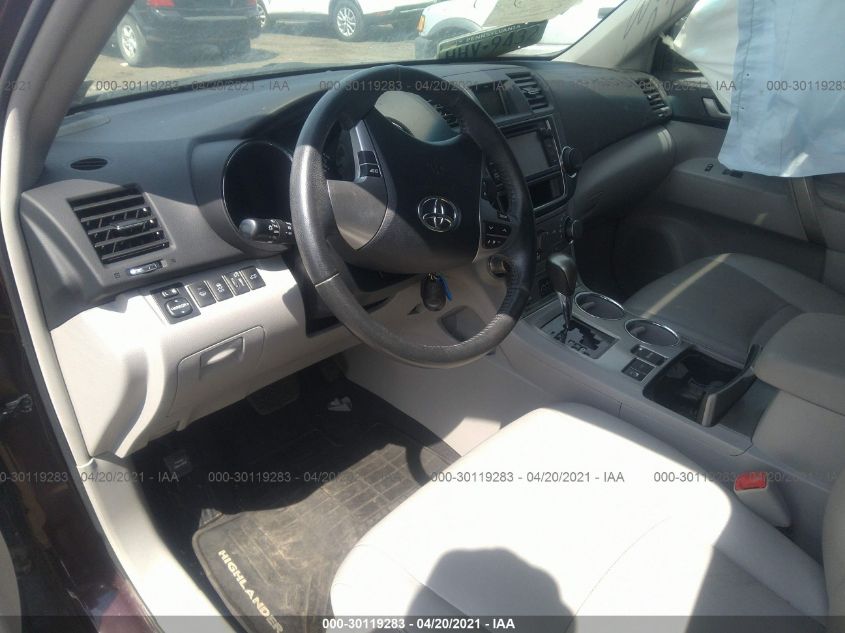 2013 TOYOTA HIGHLANDER SE V6 5TDBK3EH1DS180093