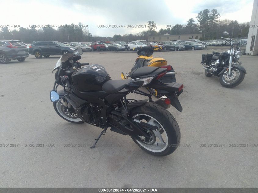 2019 SUZUKI GSX-R600 JS1GN7FA3K7101224