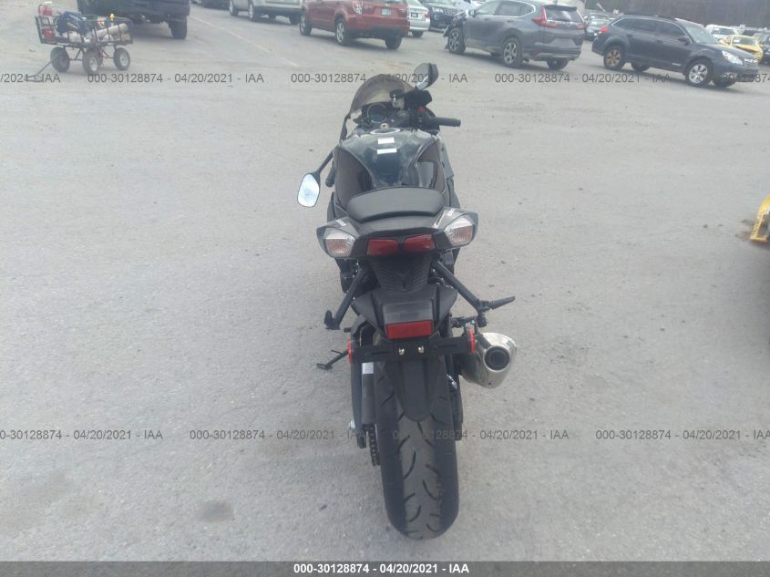 2019 SUZUKI GSX-R600 JS1GN7FA3K7101224