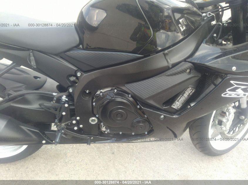 2019 SUZUKI GSX-R600 JS1GN7FA3K7101224