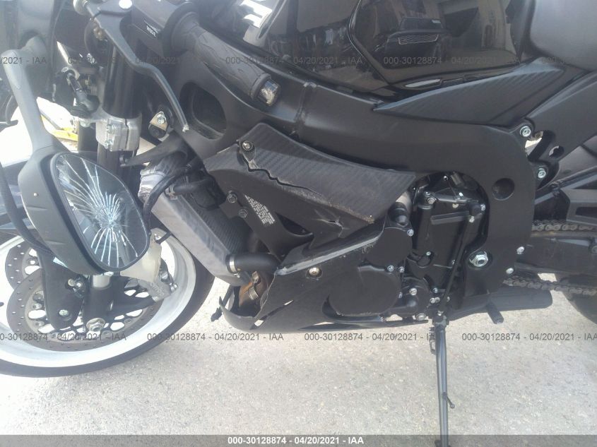 2019 SUZUKI GSX-R600 JS1GN7FA3K7101224