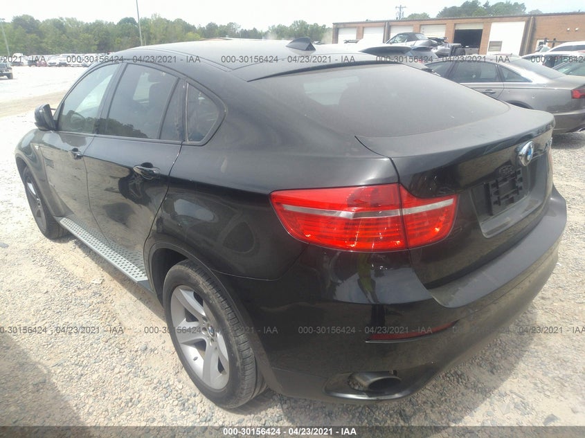 BMW X6 2011