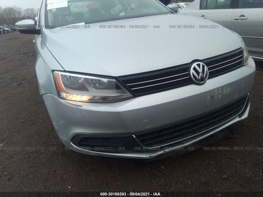 2013 VOLKSWAGEN JETTA SEDAN SE W/CONVENIENCE/SUNROOF 3VWBX7AJ2DM415289