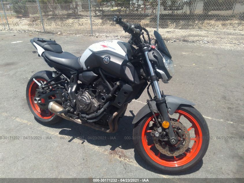 2019 YAMAHA MT07 JYARM27E4KA003646