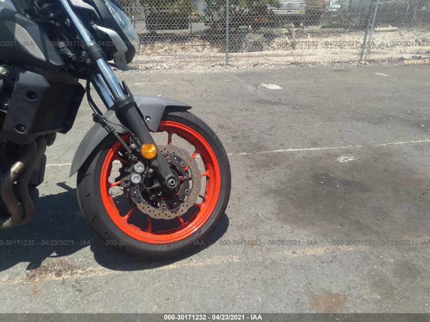 2019 YAMAHA MT07 JYARM27E4KA003646
