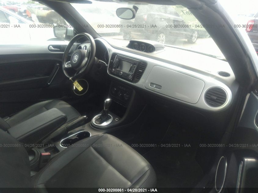 2014 VOLKSWAGEN BEETLE CONVERTIBLE 2.0L TDI W/SOUND/NAV 3VW5L7AT5EM821482