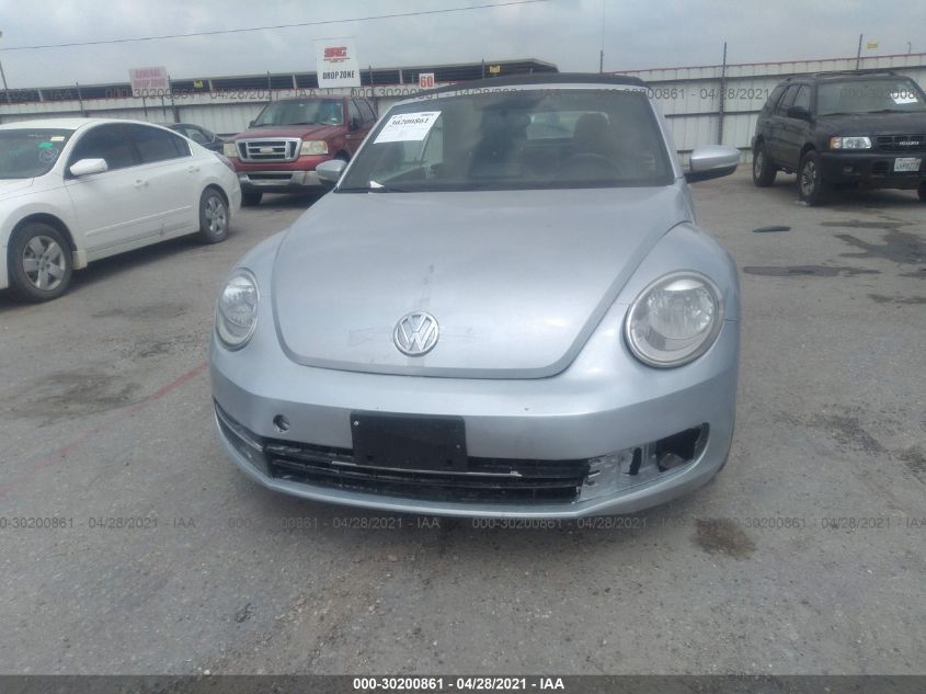 2014 VOLKSWAGEN BEETLE CONVERTIBLE 2.0L TDI W/SOUND/NAV 3VW5L7AT5EM821482