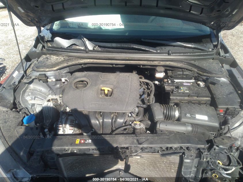 2019 HYUNDAI ELANTRA SE KMHD74LF7KU845908