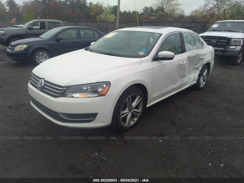 2014 VOLKSWAGEN PASSAT SE W/SUNROOF & NAV 1VWBT7A32EC048426