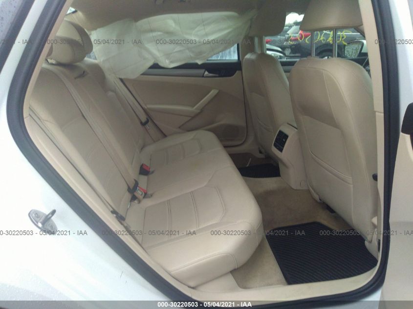 2014 VOLKSWAGEN PASSAT SE W/SUNROOF & NAV 1VWBT7A32EC048426