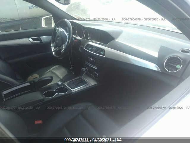 2013 MERCEDES-BENZ C-CLASS C 250 WDDGF4HB2DR296754