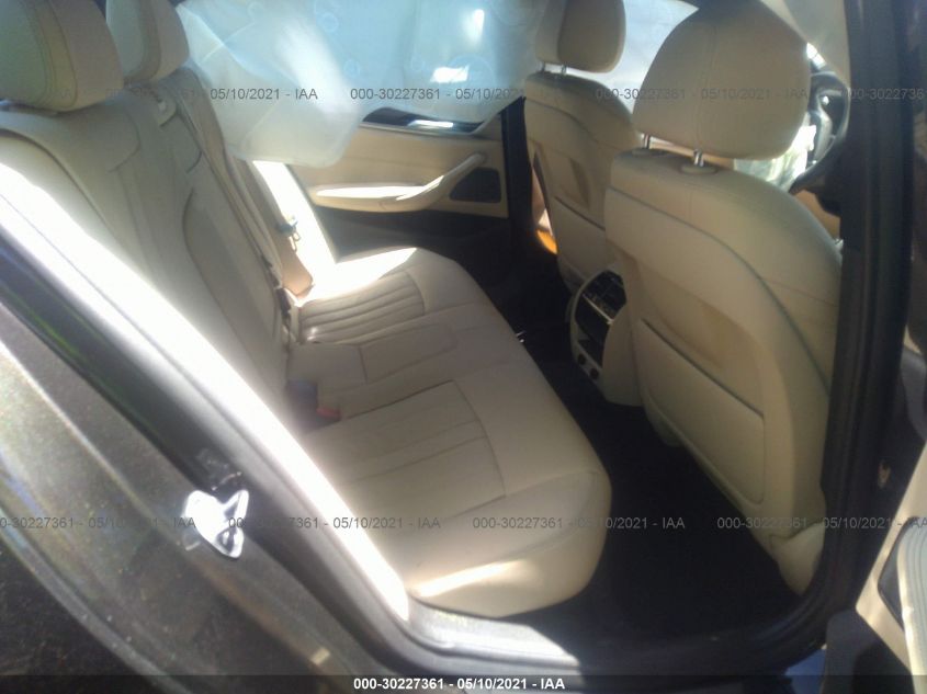 Фото: WBAJE7C55KWW25433 - 8