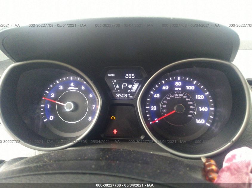 2015 HYUNDAI ELANTRA SE 5NPDH4AE2FH613132
