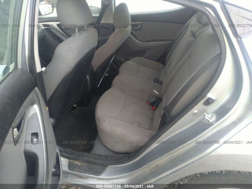 2015 HYUNDAI ELANTRA SE 5NPDH4AE2FH613132
